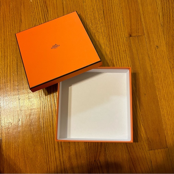 Authentic Hermes Leather Belt Gift Box - Picture 4 of 6